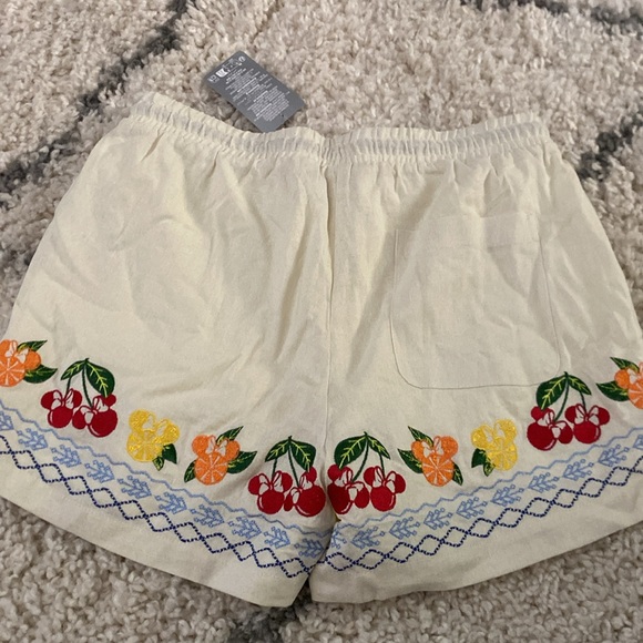 Disney Minnie Mouse Icon Summer Fruits Shorts for Women - Picture 4 of 5